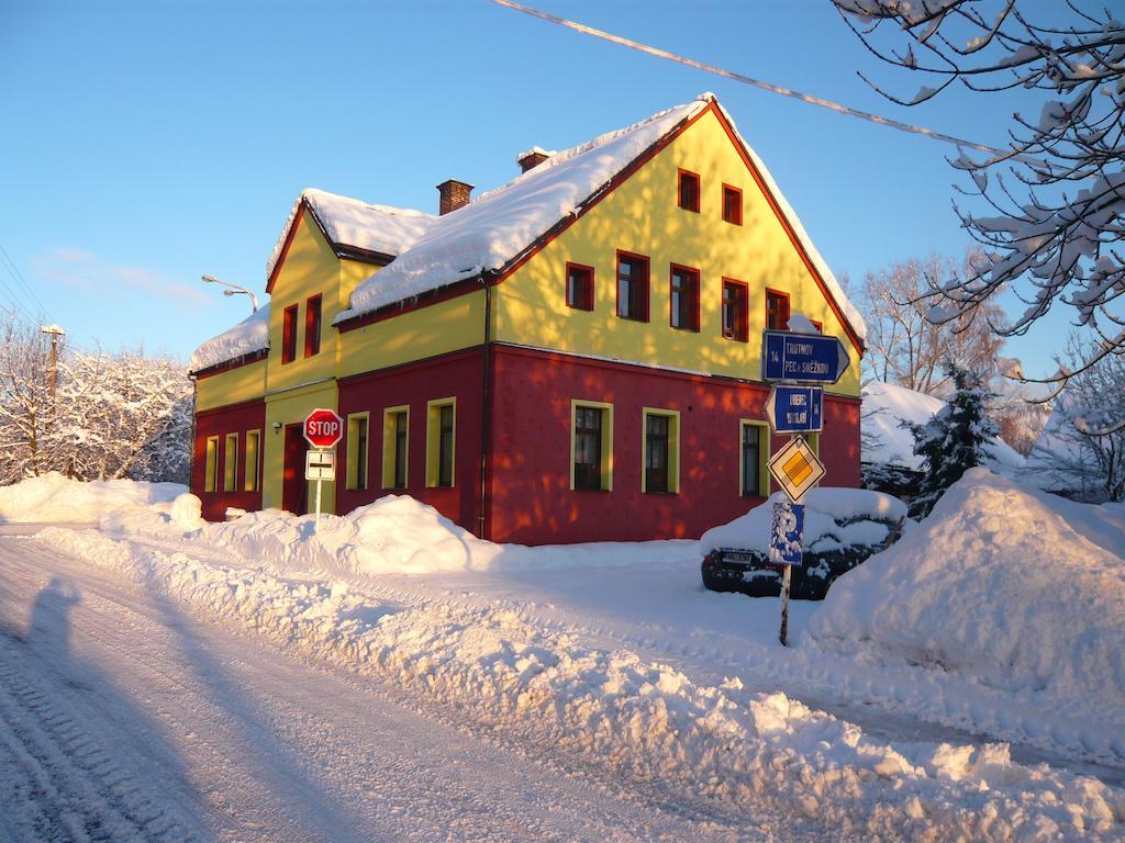 Apartmany Liska Mlade Buky Exterior photo