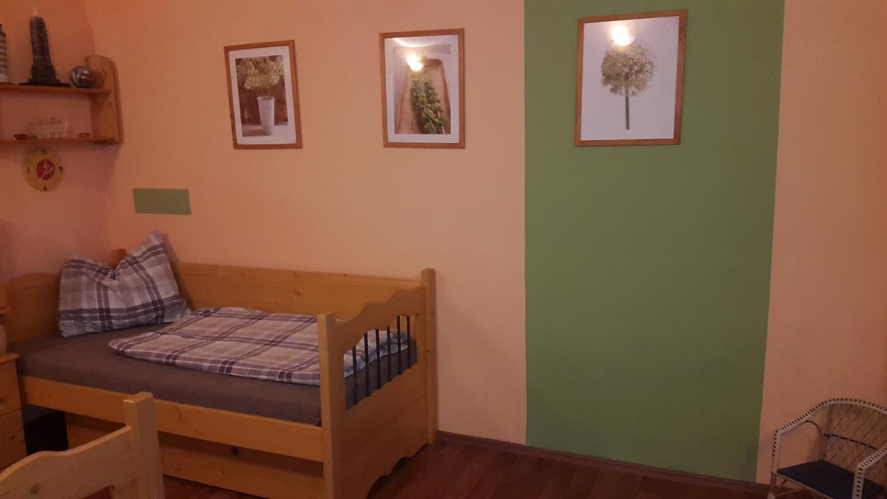 Apartmany Liska Mlade Buky Exterior photo